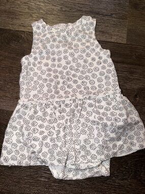 Angel Dear White Floral Print Baby One-Piece Bodysuit